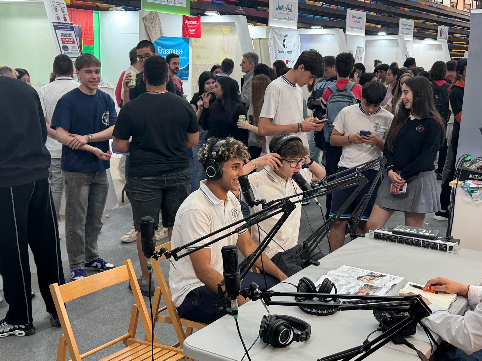 IV FERIA DE FP ARTES PLÁSTICAS Y DISEÑO